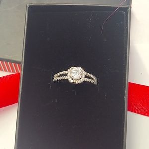 Stunning White Sapphire Ring!